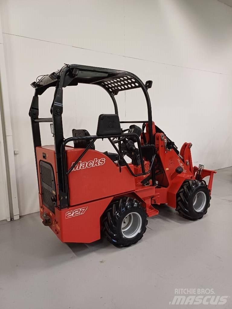 Macks 227 Miniładowarki
