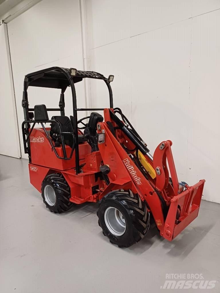 Macks 227 Miniładowarki