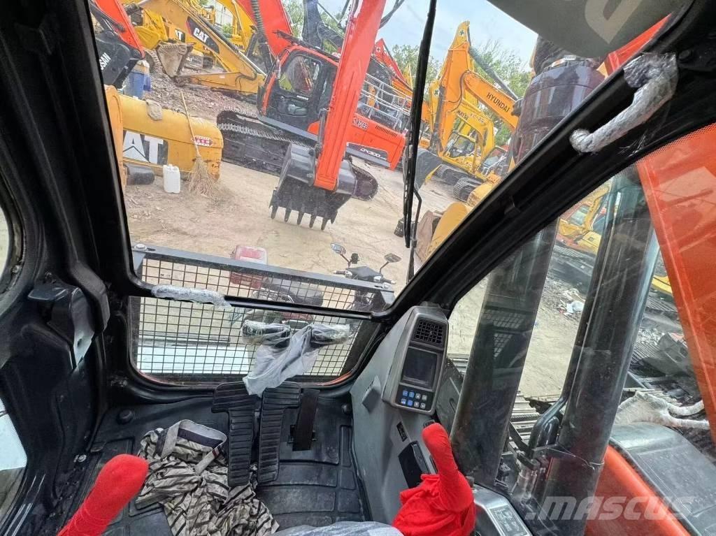 Doosan DX 300 LC Koparki gąsienicowe