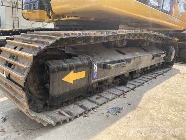 CAT 325 D Koparki gąsienicowe