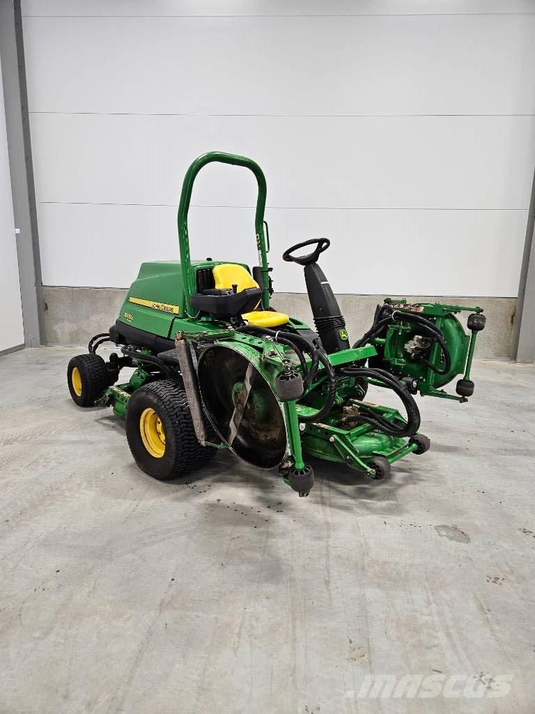 John Deere 9009A Kosiarki na pola golfowe i stadiony