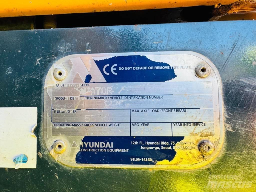 Hyundai HX130A LCR Koparki gąsienicowe