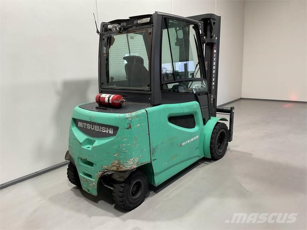 Mitsubishi FB50-2 Wózki elektryczne