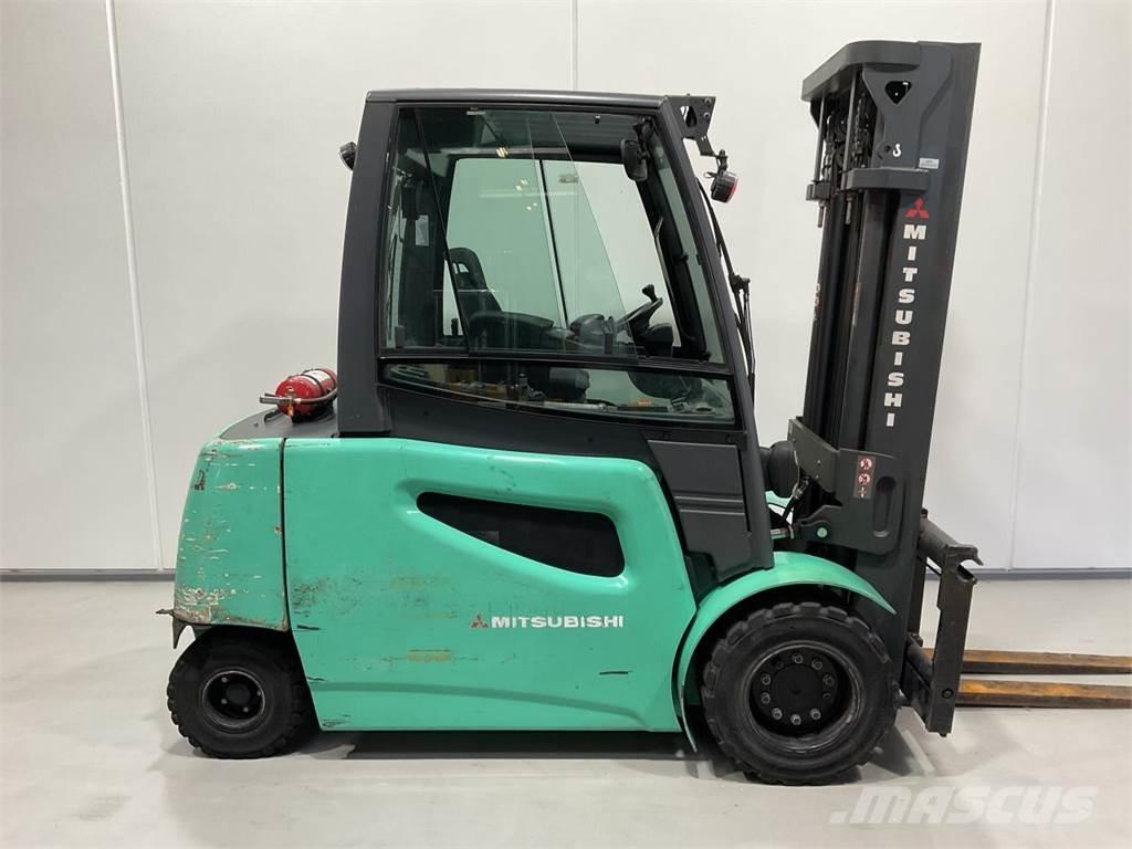 Mitsubishi FB50-2 Wózki elektryczne