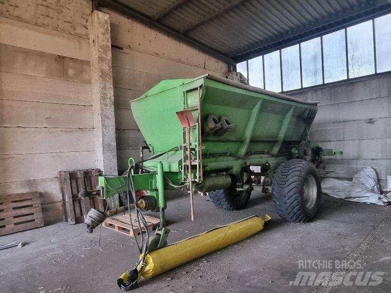  GÜSTROWER D056 Rozrzutnik nawozów mineralnych