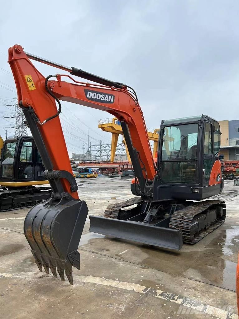 Doosan DX60-9 Minikoparki