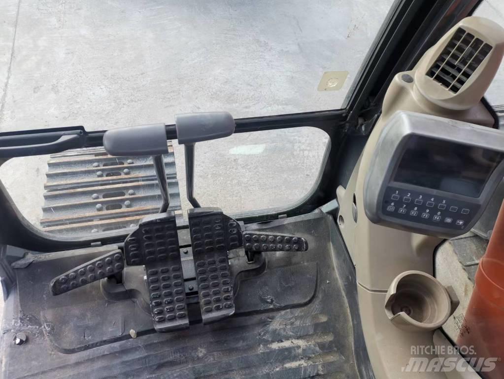 Hitachi ZX 240 Koparki gąsienicowe