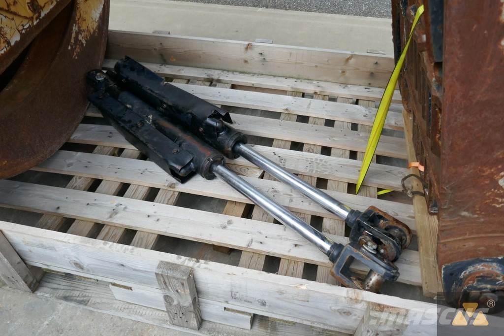 CAT 525D Grapple Transport - Inne