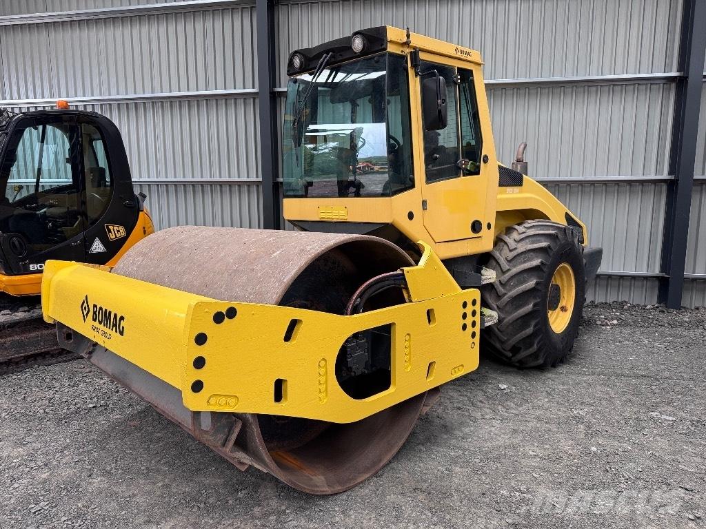 Bomag BW 213 D H-4 Walce jednobębnowe