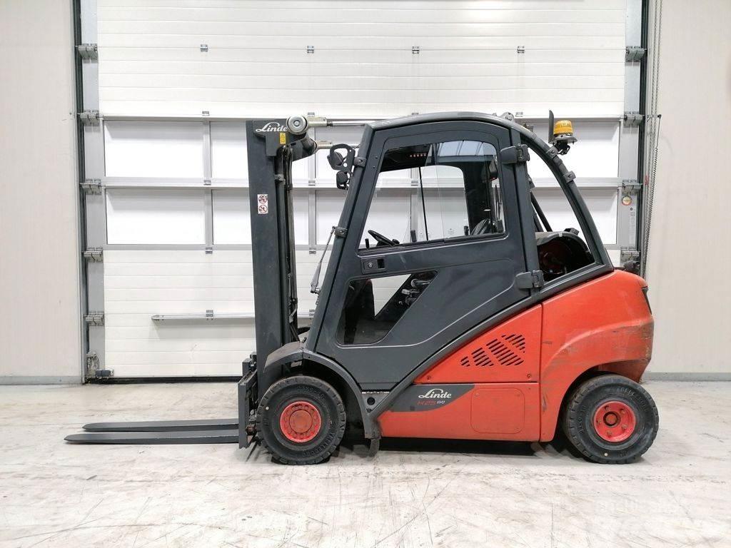 Linde H25T-02 Wózki LPG