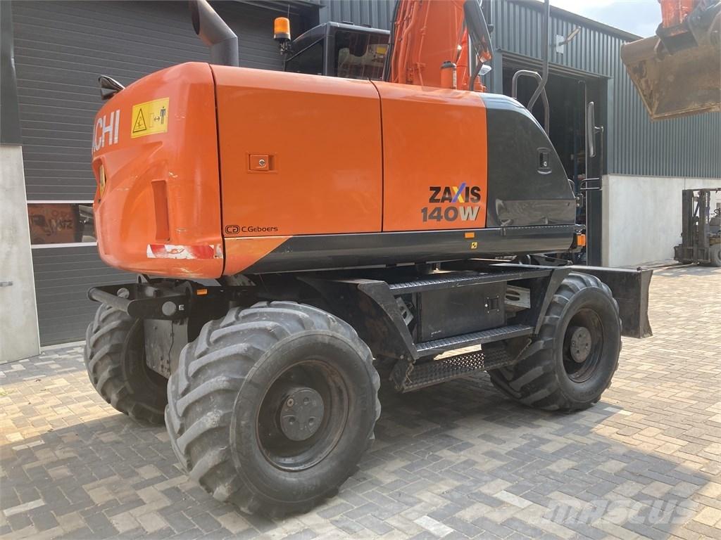 Hitachi ZX 140 W-5 Koparki kołowe