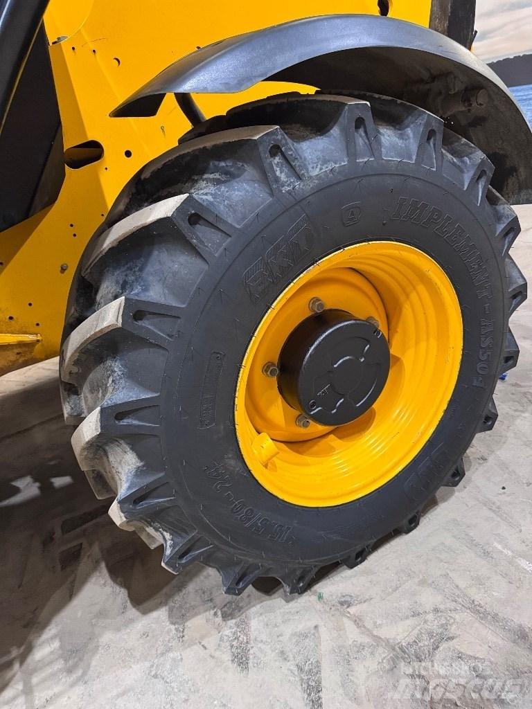 JCB 540-140 Ładowarki teleskopowe