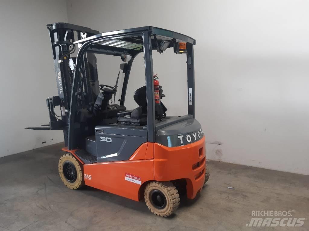 Toyota 8 FB MKT 30 Wózki elektryczne