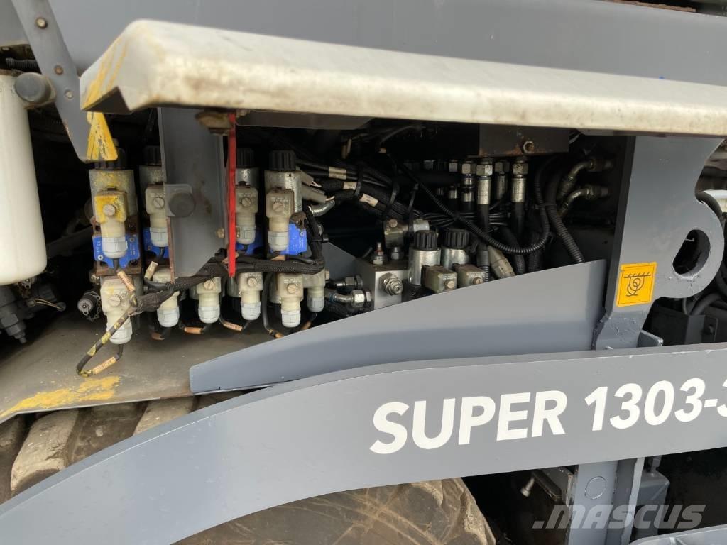 Vögele SUPER 1303-3I Rozściełacze do asfaltu