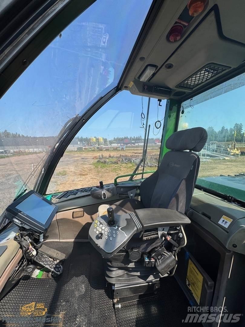 John Deere 1470D Harwestery
