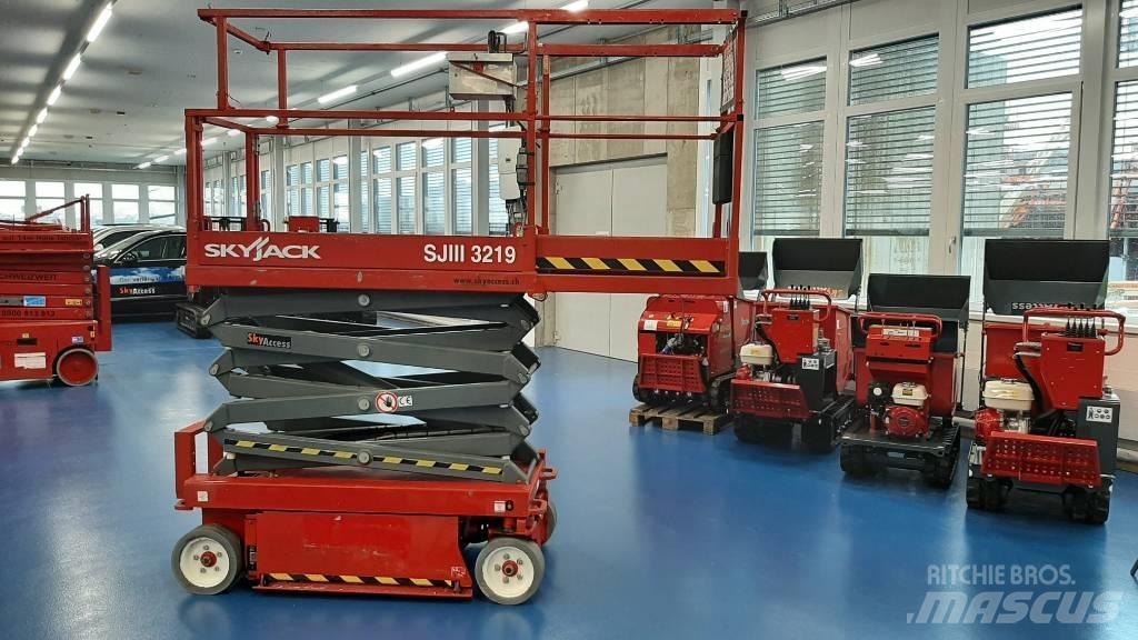 SkyJack SJIII 3219 Podnośniki nożycowe