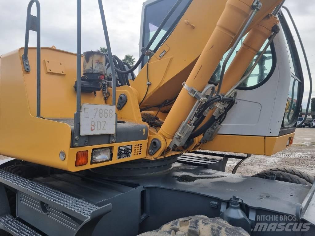 Liebherr A 900 C Koparki kołowe