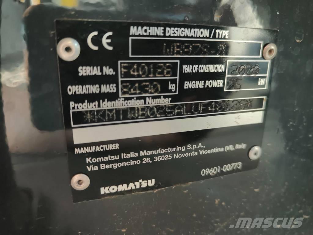 Komatsu WB 97 S-8 Koparko-ładowarki