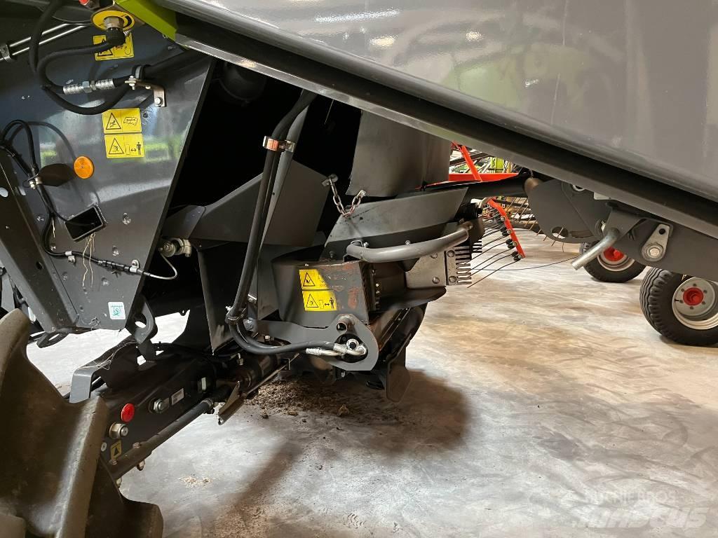 CLAAS LEXION 660 Kombajny zbożowe