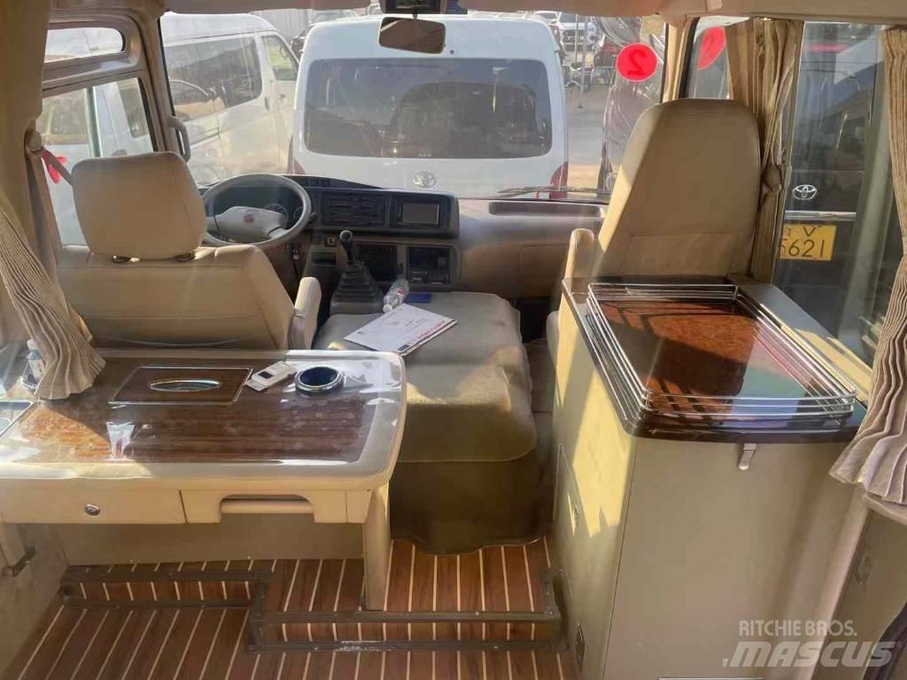 Toyota Coaster Autobusy międzymiastowe