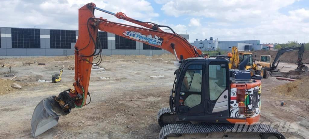 Hitachi ZX 135 US-6 Koparki gąsienicowe
