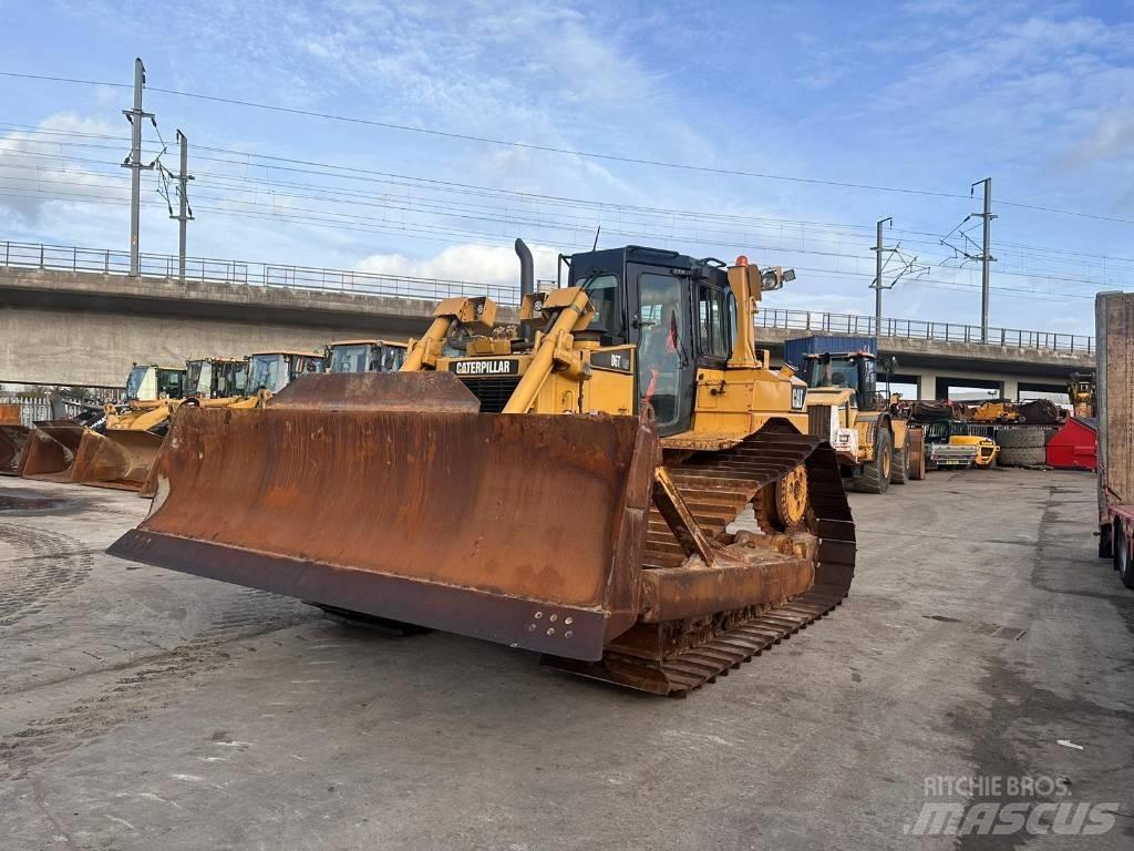 CAT D6T Spycharki gąsienicowe