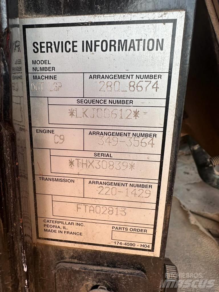 CAT D6T Spycharki gąsienicowe