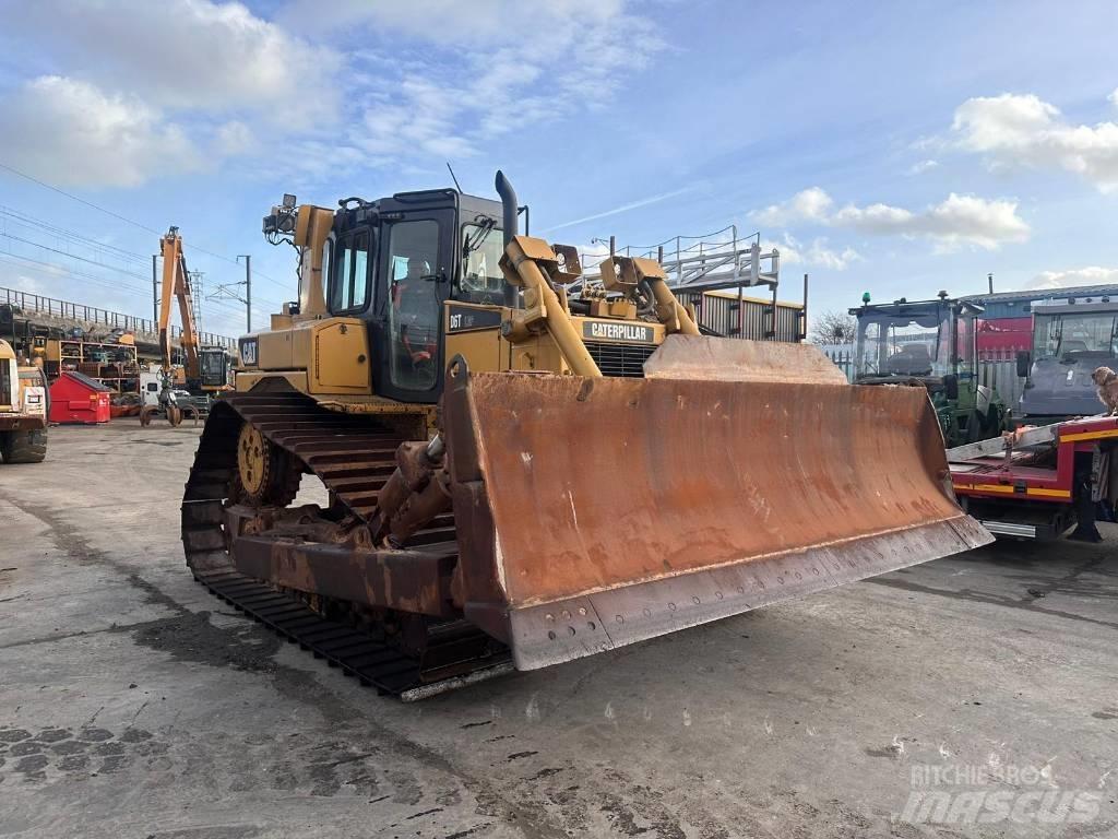 CAT D6T Spycharki gąsienicowe