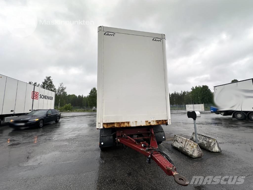 Ekeri S9-D Przyczepy ze skrzynią zamkniętą