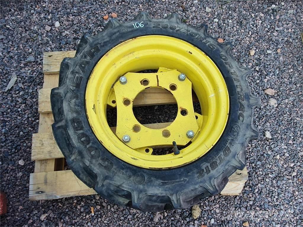 Goodyear 200/70R16 Opony, koła i felgi