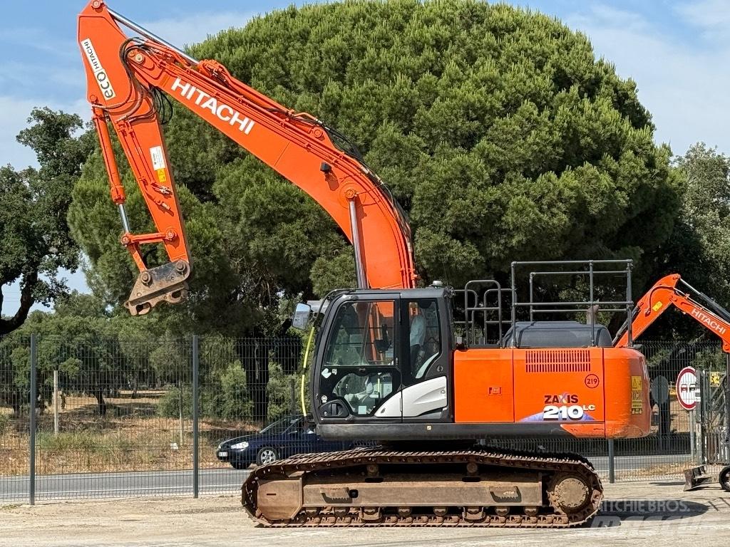 Hitachi ZX 210 LC-6 Koparki gąsienicowe