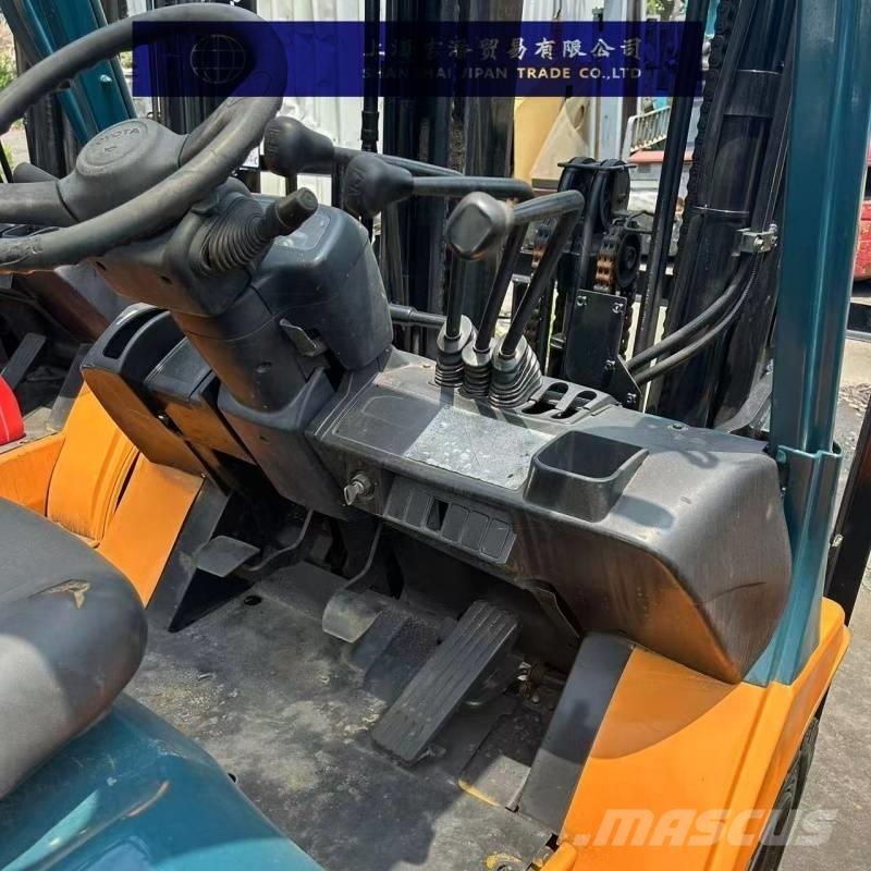 Toyota 7 FGU 25 Wózki Diesla