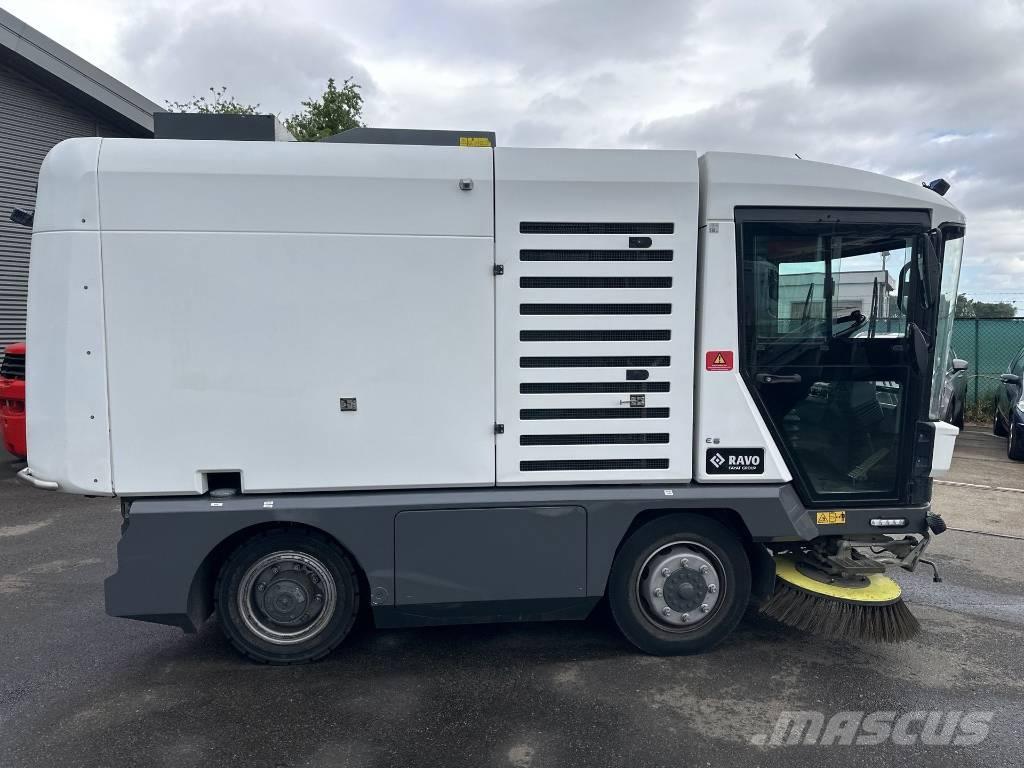 Ravo 540 STH Zamiatarki - Zgarniarki - Odśnieżarki