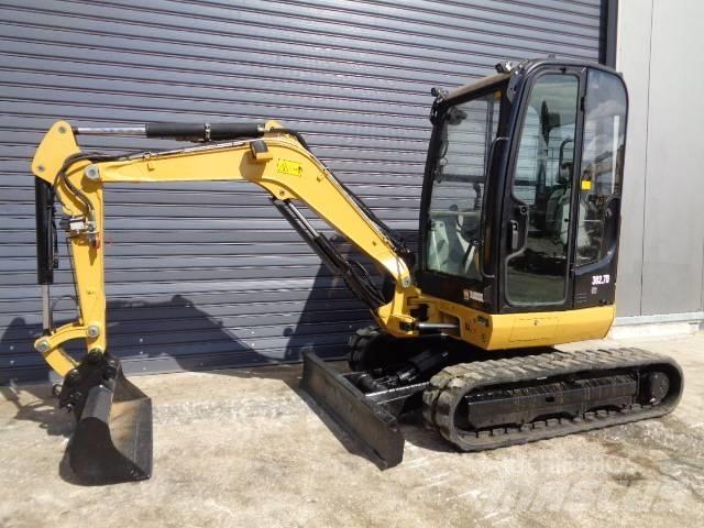CAT 302.7 D Minikoparki