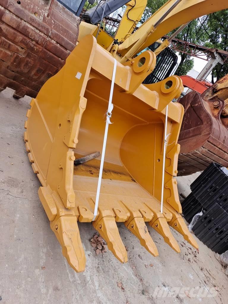 Komatsu PC 200-8 Koparki gąsienicowe