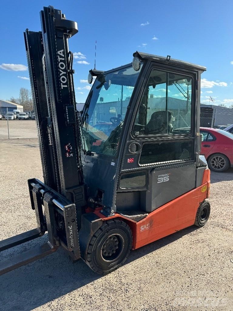 Toyota 8FBMT35 Wózki elektryczne