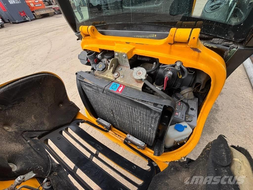 JCB 8016 Minikoparki