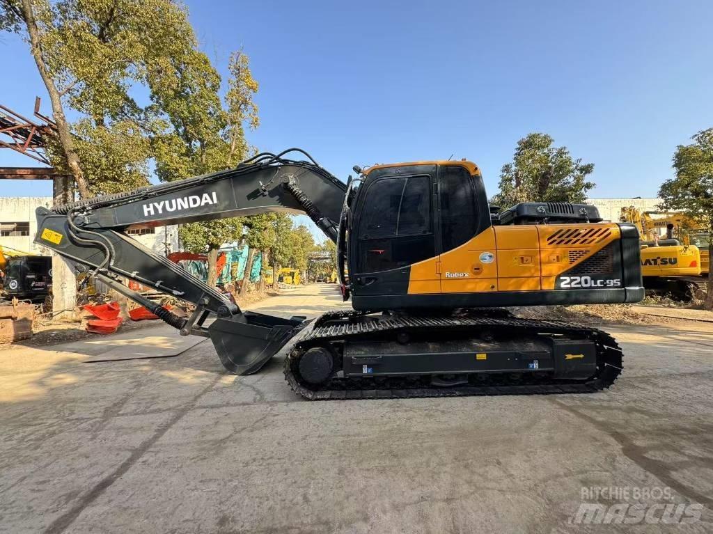 Hyundai 220lc Koparki gąsienicowe