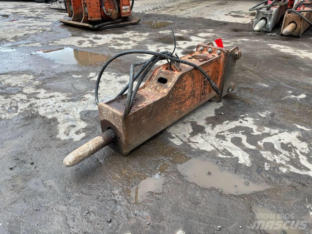 NPK GH 3 Młoty hydrauliczne
