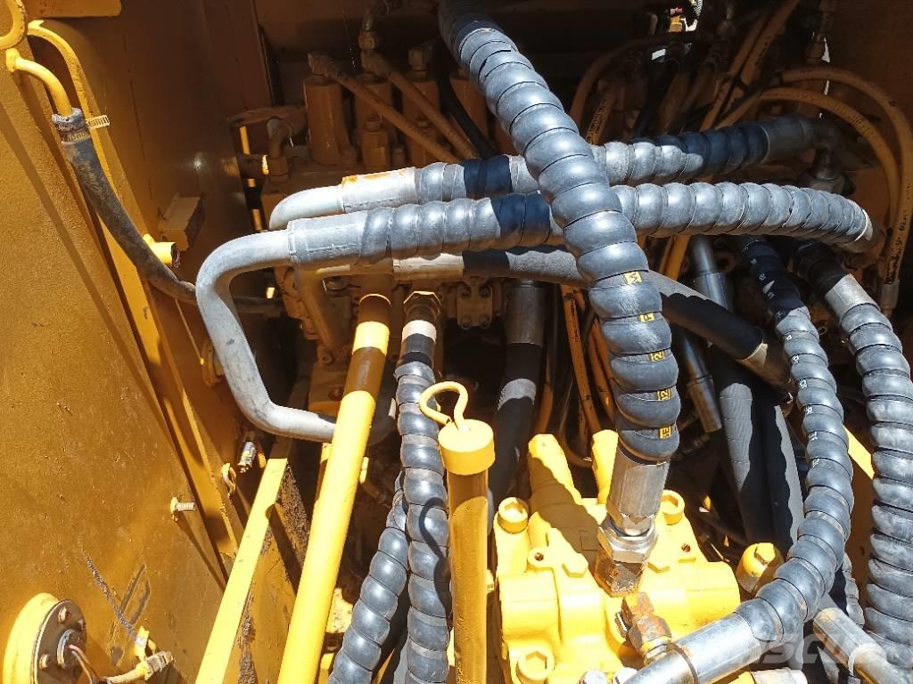 CAT 320D2L Koparki gąsienicowe