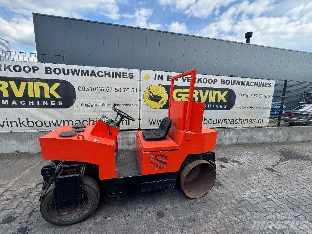 CASE Vibromax 152k Walce jednobębnowe