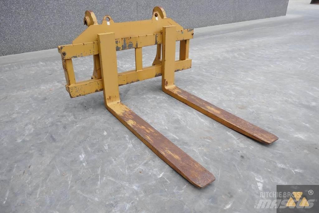 CAT 966/972 Forks Transport - Inne