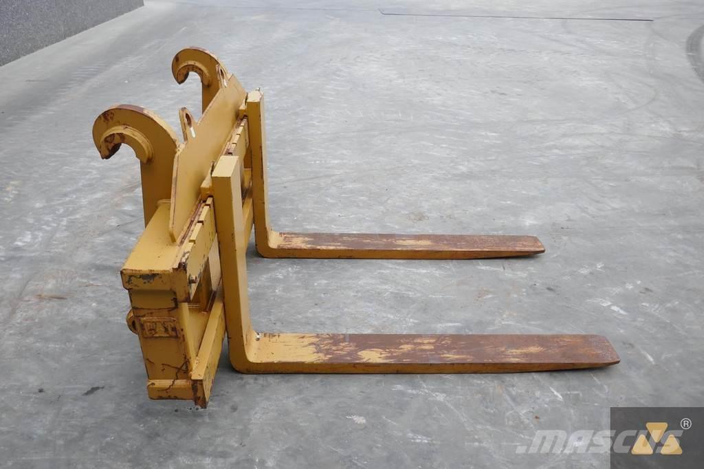 CAT 966/972 Forks Transport - Inne