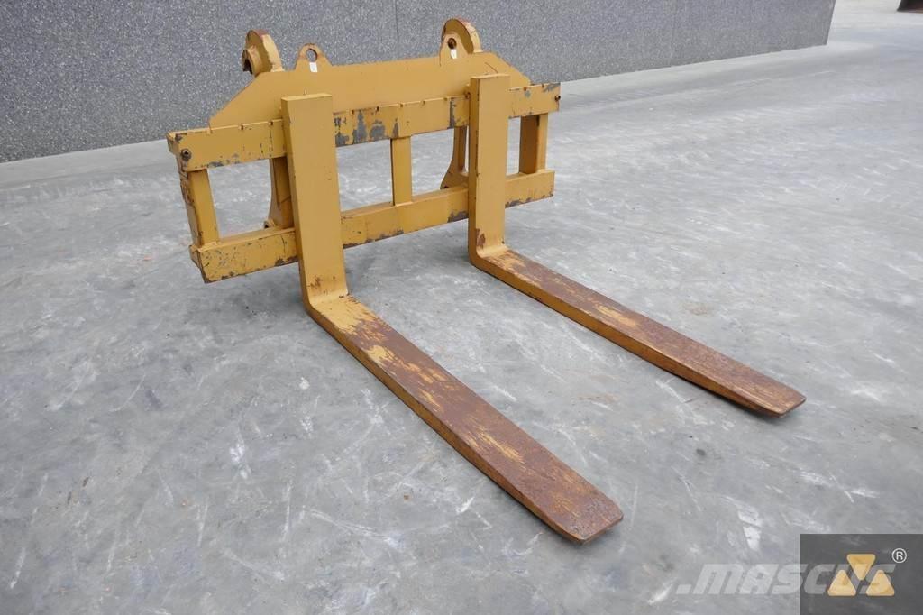 CAT 966/972 Forks Transport - Inne