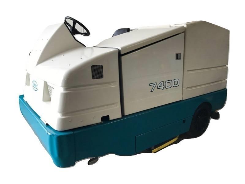 Tennant 7400 Zamiatarki - Zgarniarki - Odśnieżarki