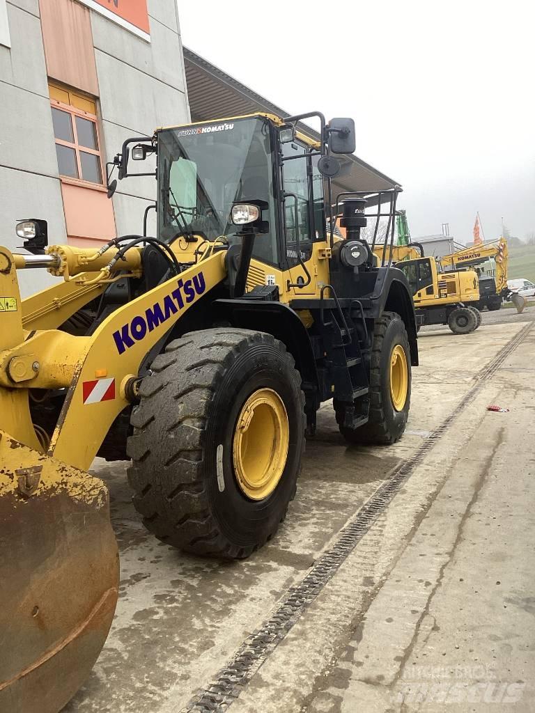 Komatsu WA380-8E0 Ładowarki kołowe