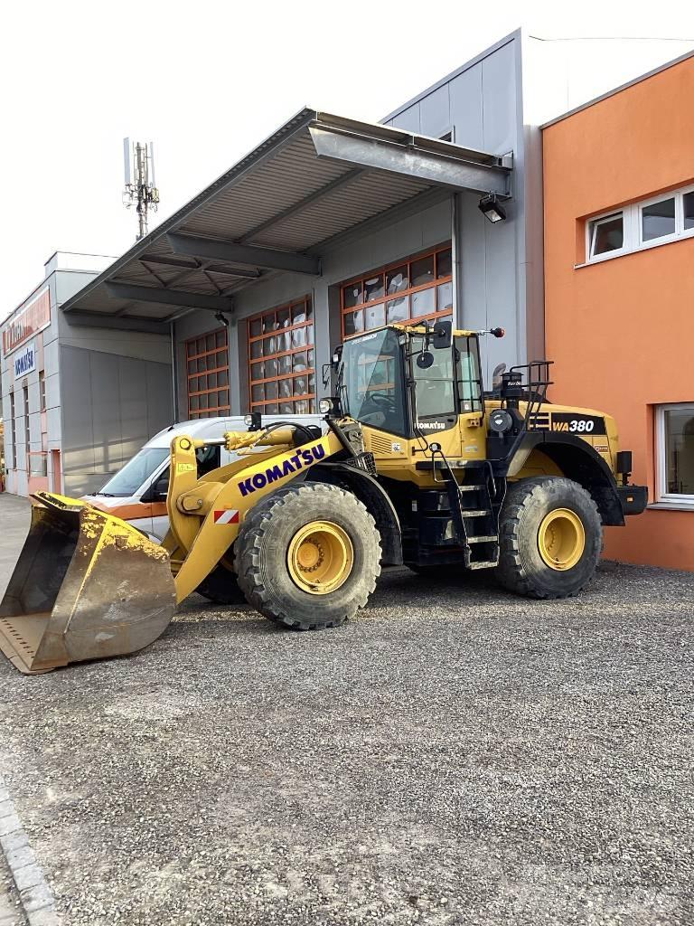 Komatsu WA380-8E0 Ładowarki kołowe