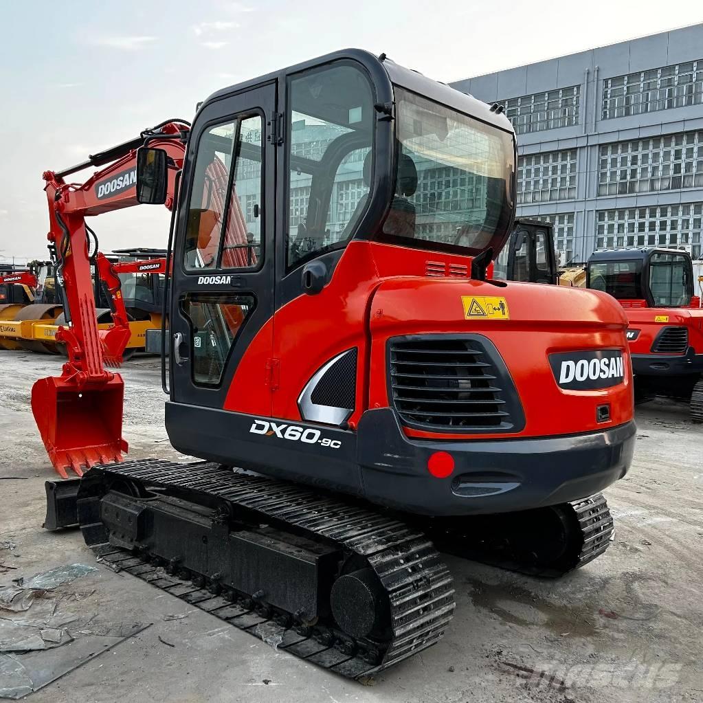 Doosan DX60-9C Minikoparki
