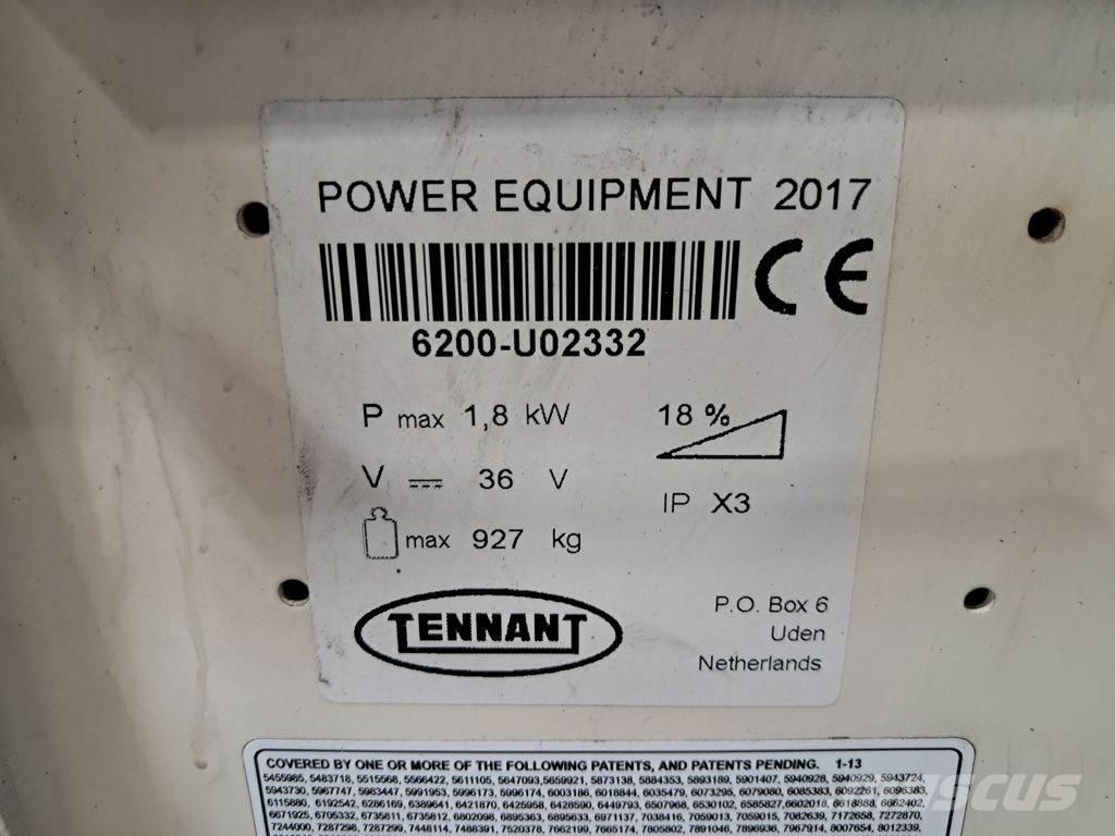 Tennant 6200 Zamiatarki - Zgarniarki - Odśnieżarki