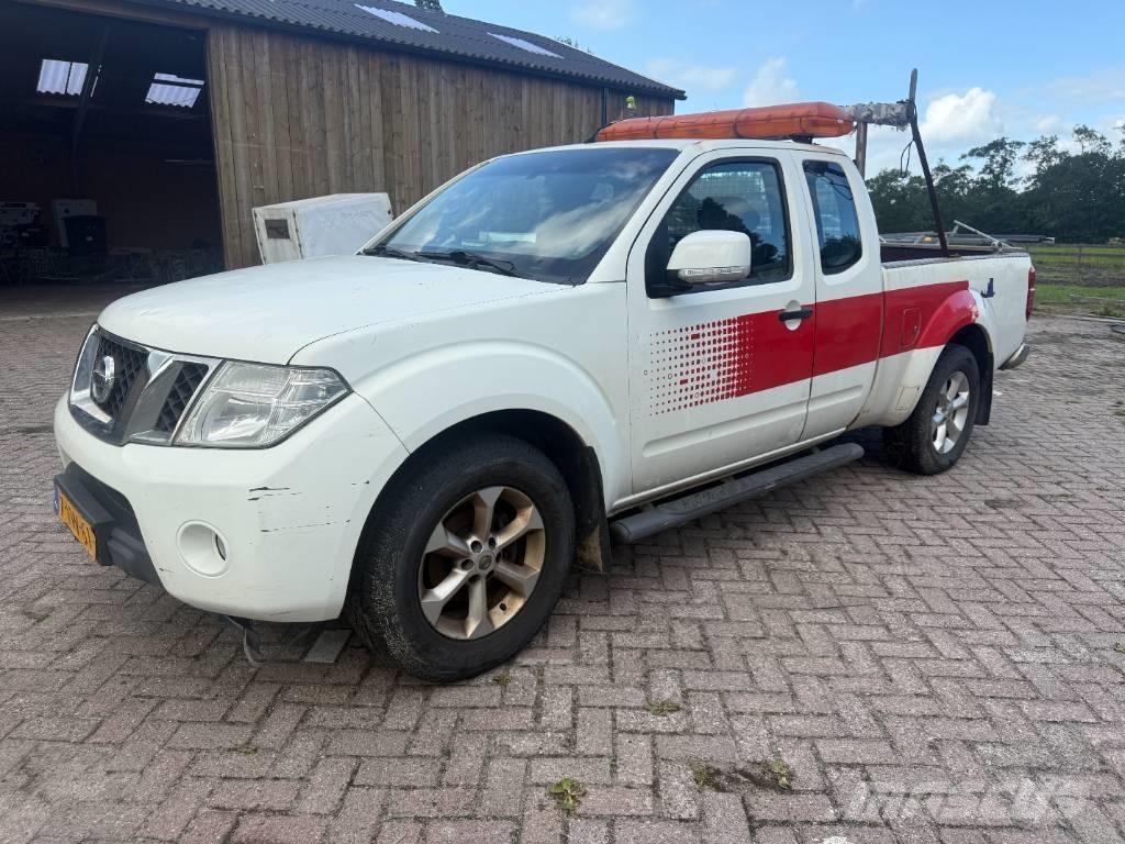 Nissan Navara Pick-upy / Pojazdy z otwieranymi burtami
